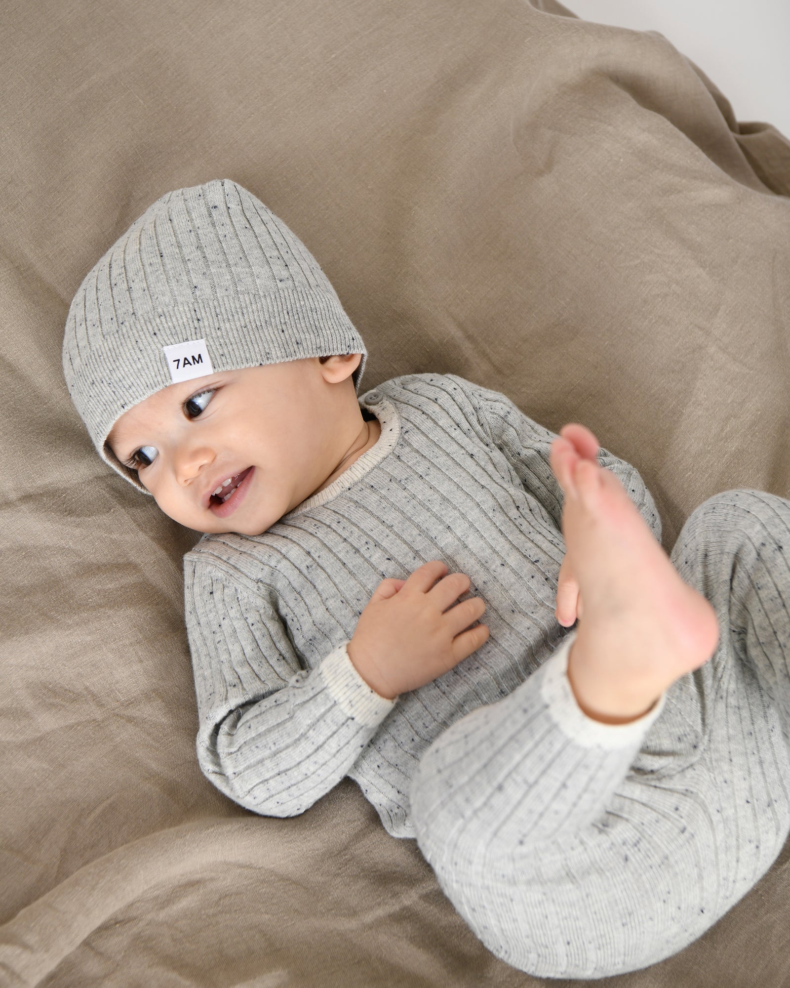 7 A.M. Hug Me Leggings - Light Heather Grey - Twinkle Twinkle Little One