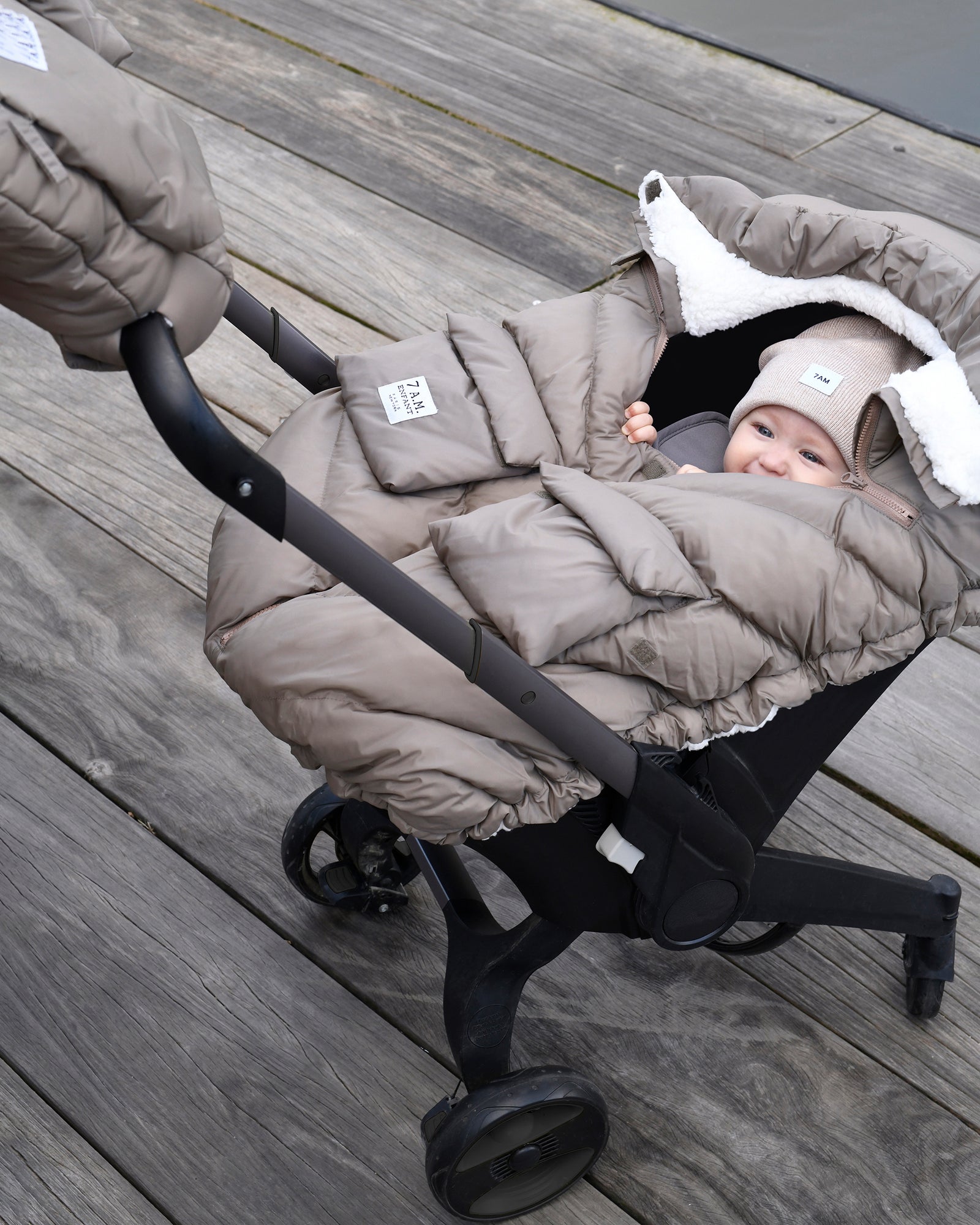 7 A.M. Enfant Car Seat Cocoon - Chestnut Oslo Cloud - Twinkle Twinkle Little One