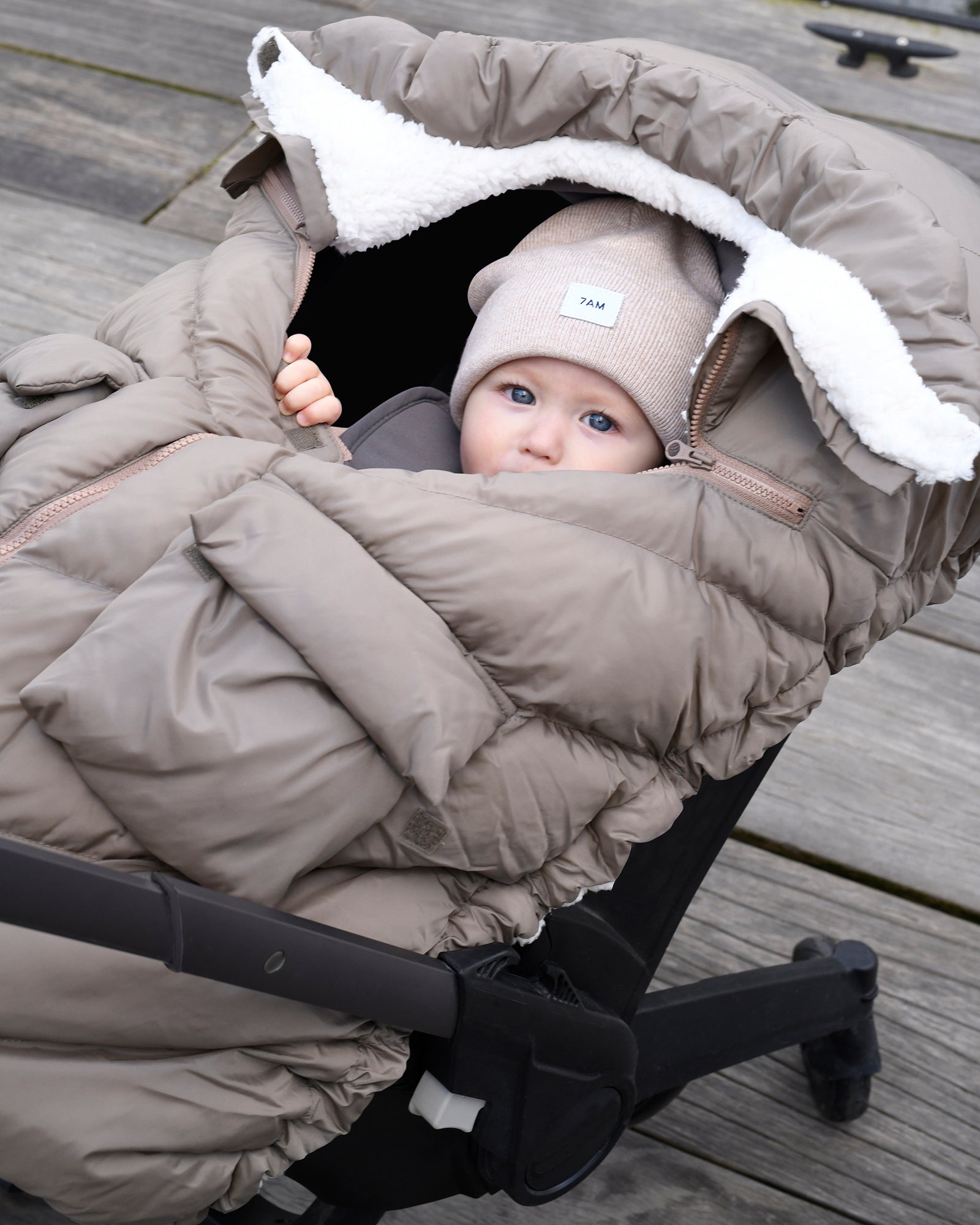 7 A.M. Enfant Car Seat Cocoon - Chestnut Oslo Cloud - Twinkle Twinkle Little One