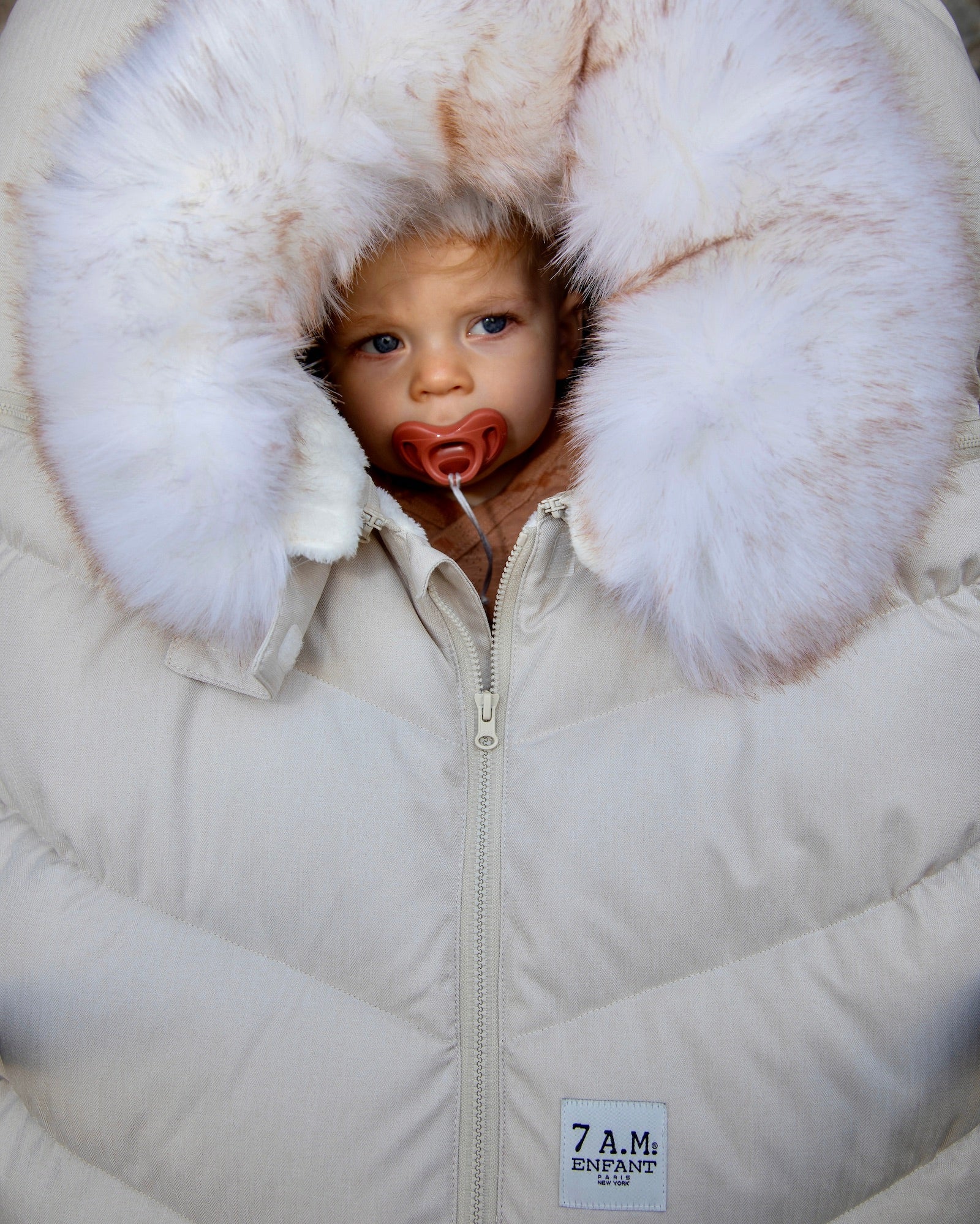 7 A.M. Enfant Car Seat Cocoon - Tundra Heather Beige White Faux Fur - Twinkle Twinkle Little One