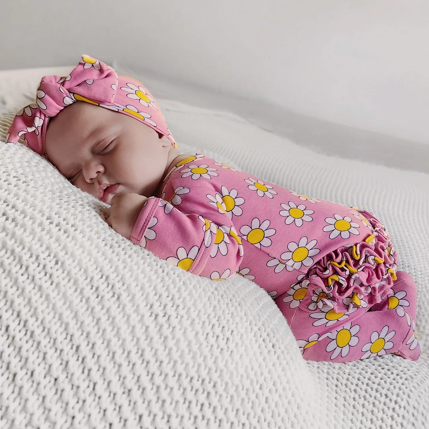 Daisy Pop Punch Organic Frill Zip Footie - Twinkle Twinkle Little One
