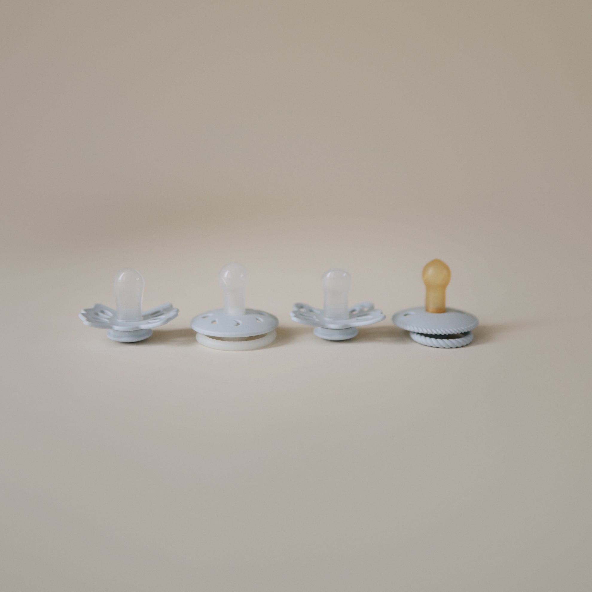 FRIGG Baby's First Pacifier Moonlight Sailing (Powder Blue) 4-Pack - Twinkle Twinkle Little One