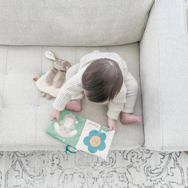 Itzy Learn & Snuggle Gift Set™ - Bunny - Twinkle Twinkle Little One