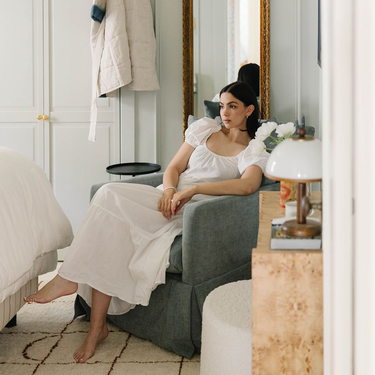 Oilo Zoey Swivel Nursery Glider