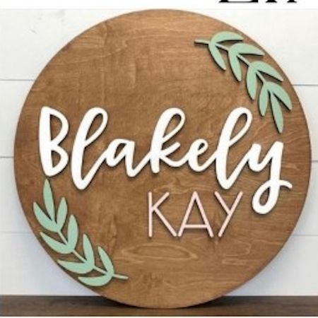 Sugar + Maple Round Personalized Name Sign | Laurel - Twinkle Twinkle Little One