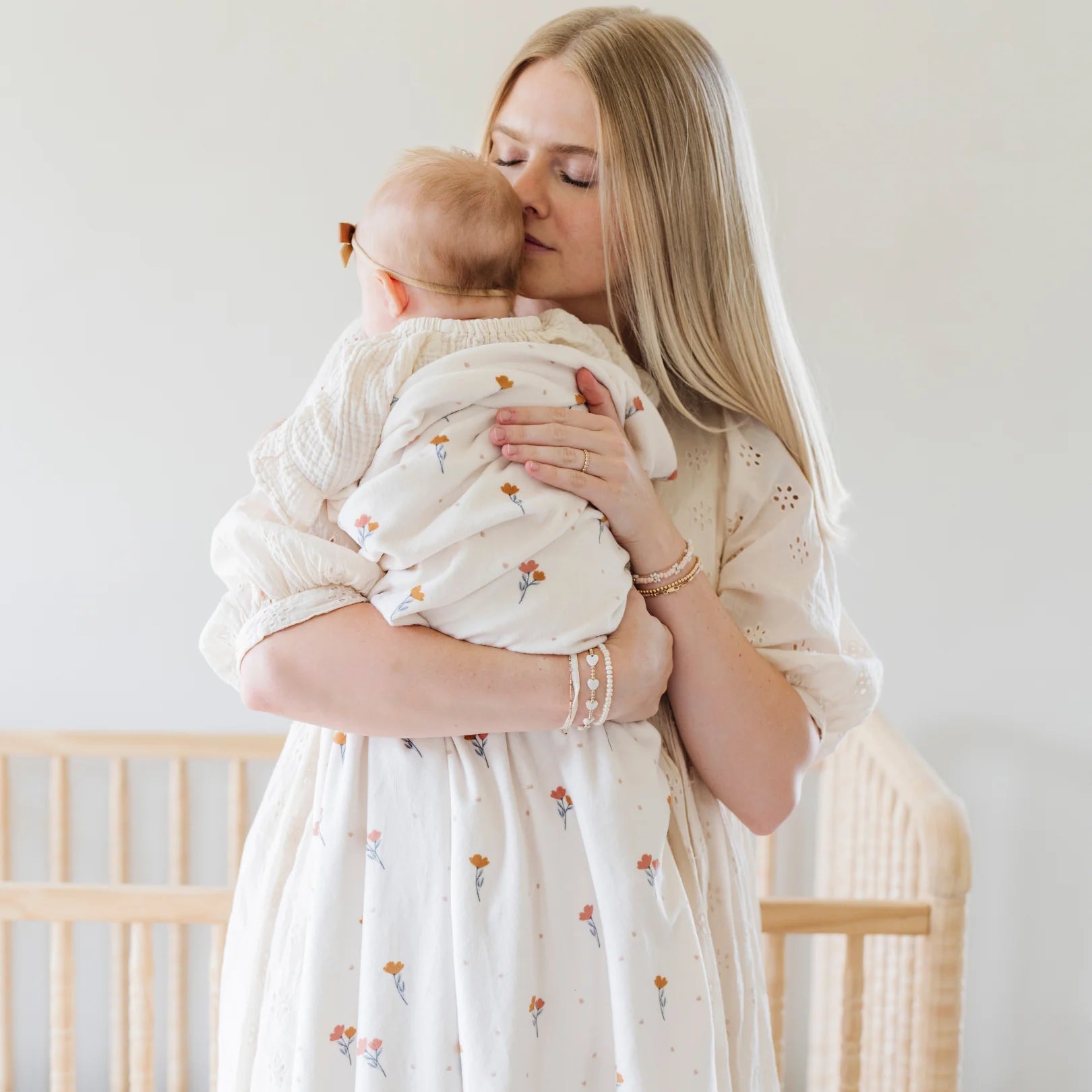 Minky Stretch Luxe Swaddle Blanket - Twinkle Twinkle Little One