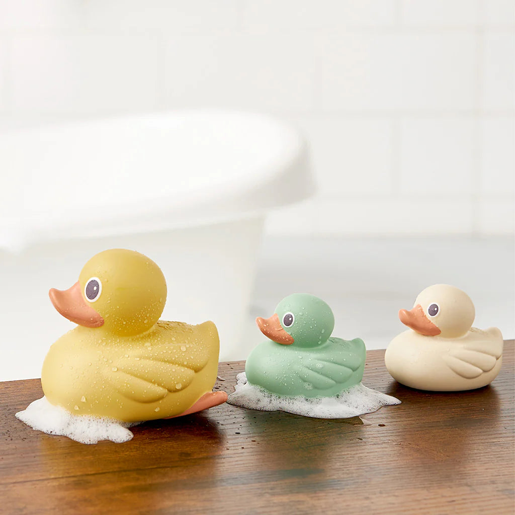 Itzy Ducky Family™ Bath Toy Set - Twinkle Twinkle Little One