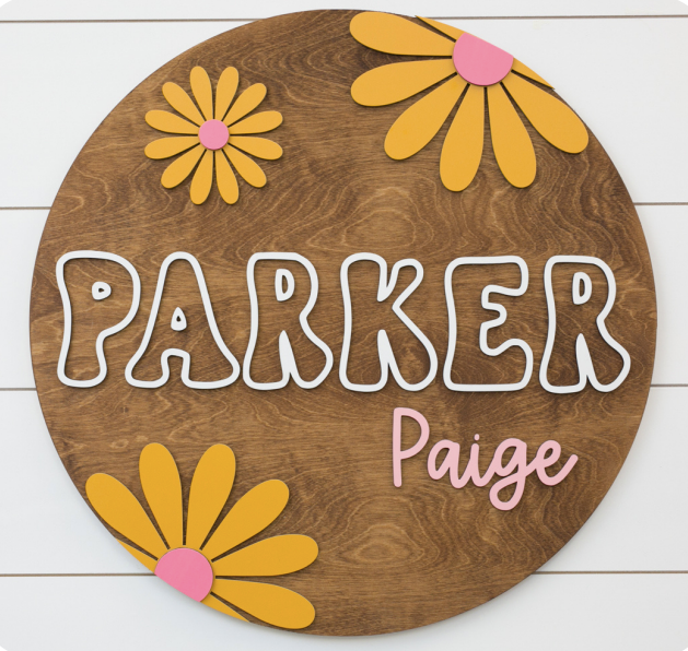 Sugar + Maple Round Personalized Name Sign | Retro Daisy - Twinkle Twinkle Little One