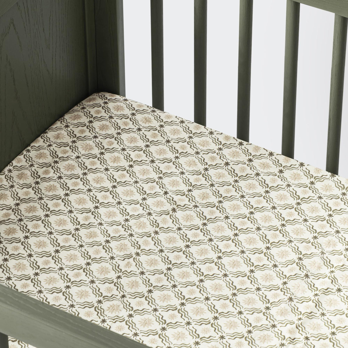 Nate Berkus x Babyletto All-Stages Midi Sheet