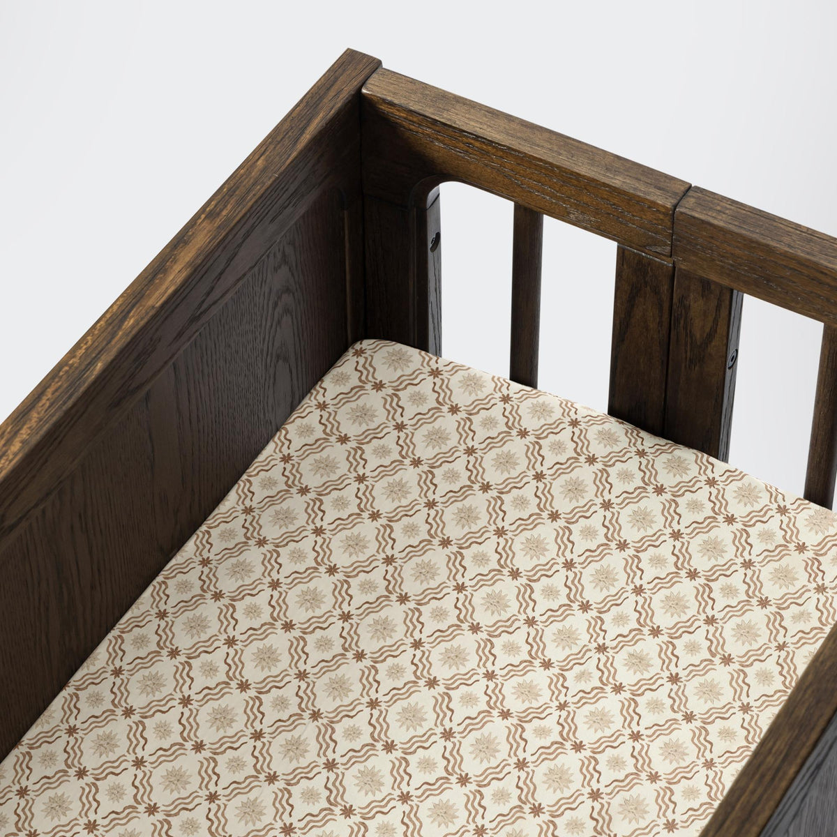 Nate Berkus x Babyletto All-Stages Bassinet Sheet