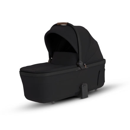 Silver Cross Cove 2 Compact Bassinet in Onyx