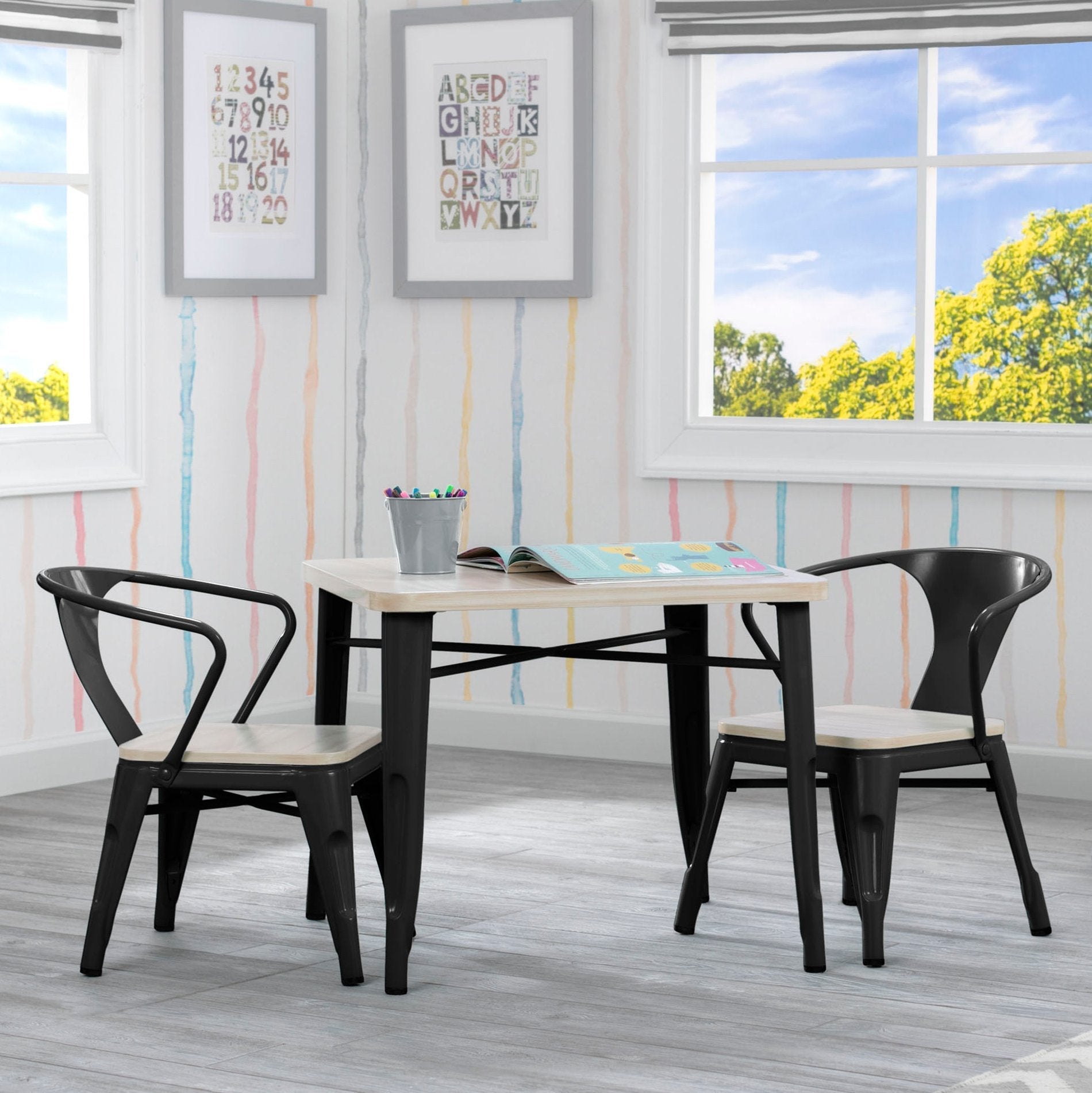 Delta Children Bistro Table & Chair Set - Twinkle Twinkle Little One