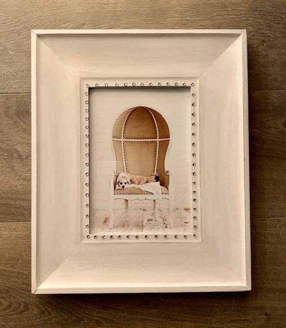 Hampton Distressed Frame
