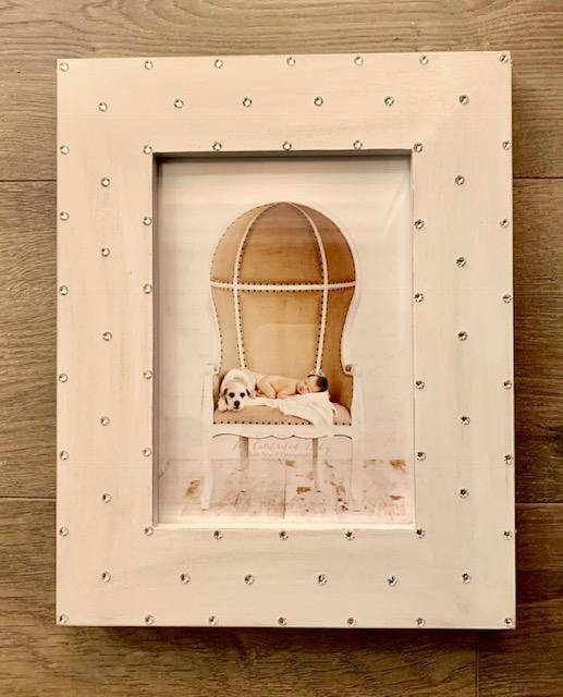 Hampton Distressed Frame