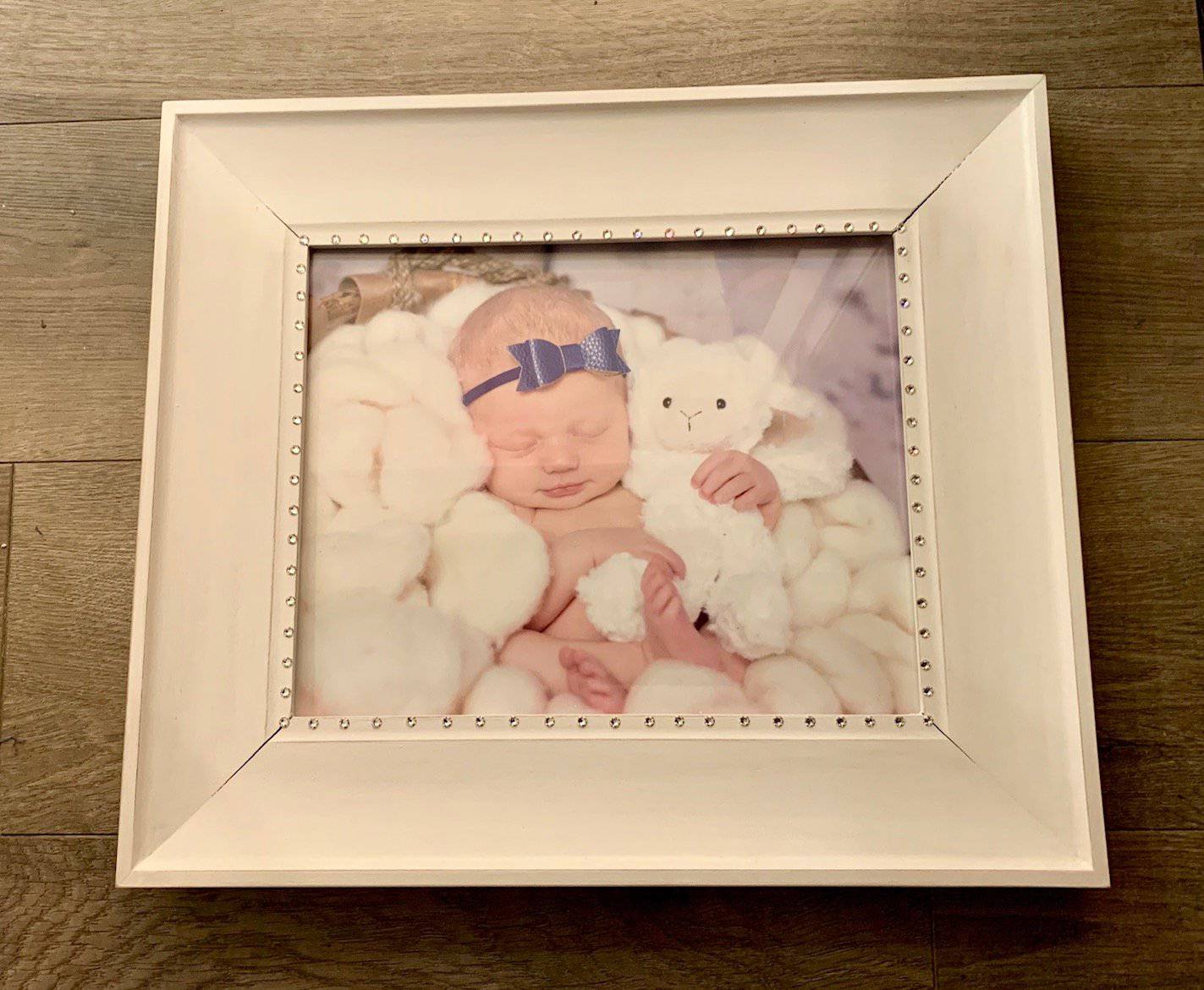 Hampton Distressed Frame