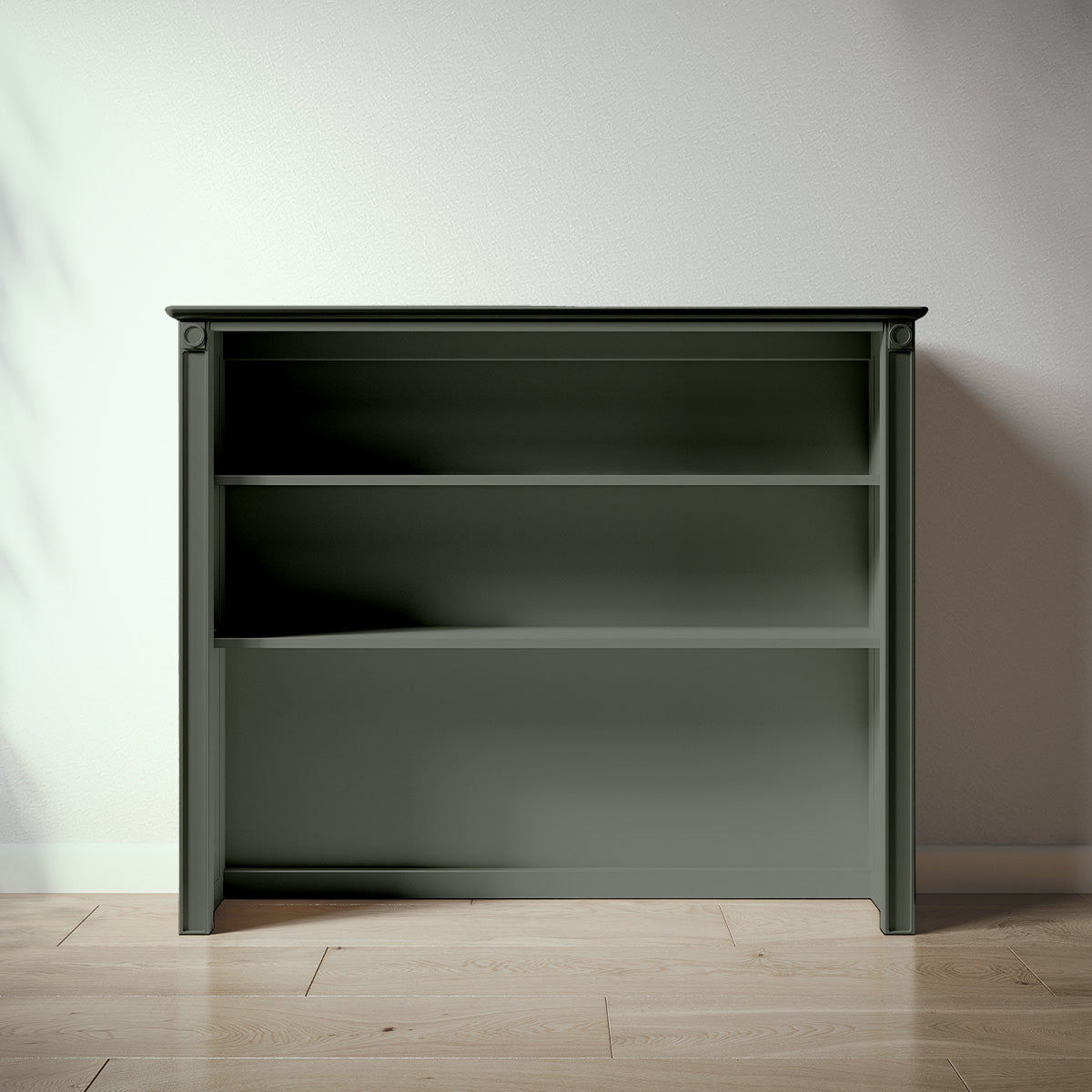 Romina Dakota Hutch