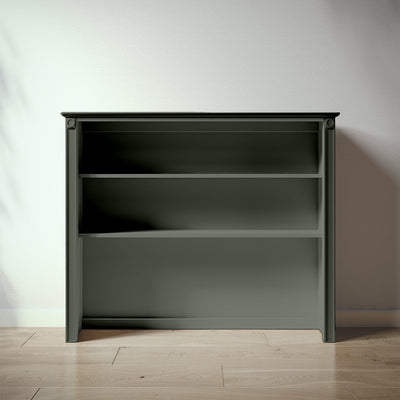 Romina Dakota Hutch