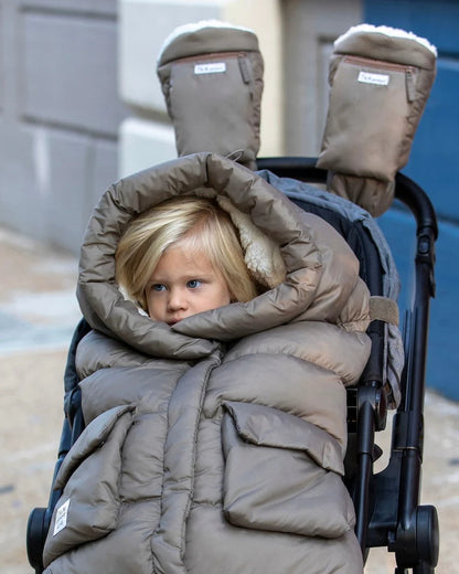7 A.M. Enfant Warmmuffs - Chestnut Oslo Cloud - Twinkle Twinkle Little One
