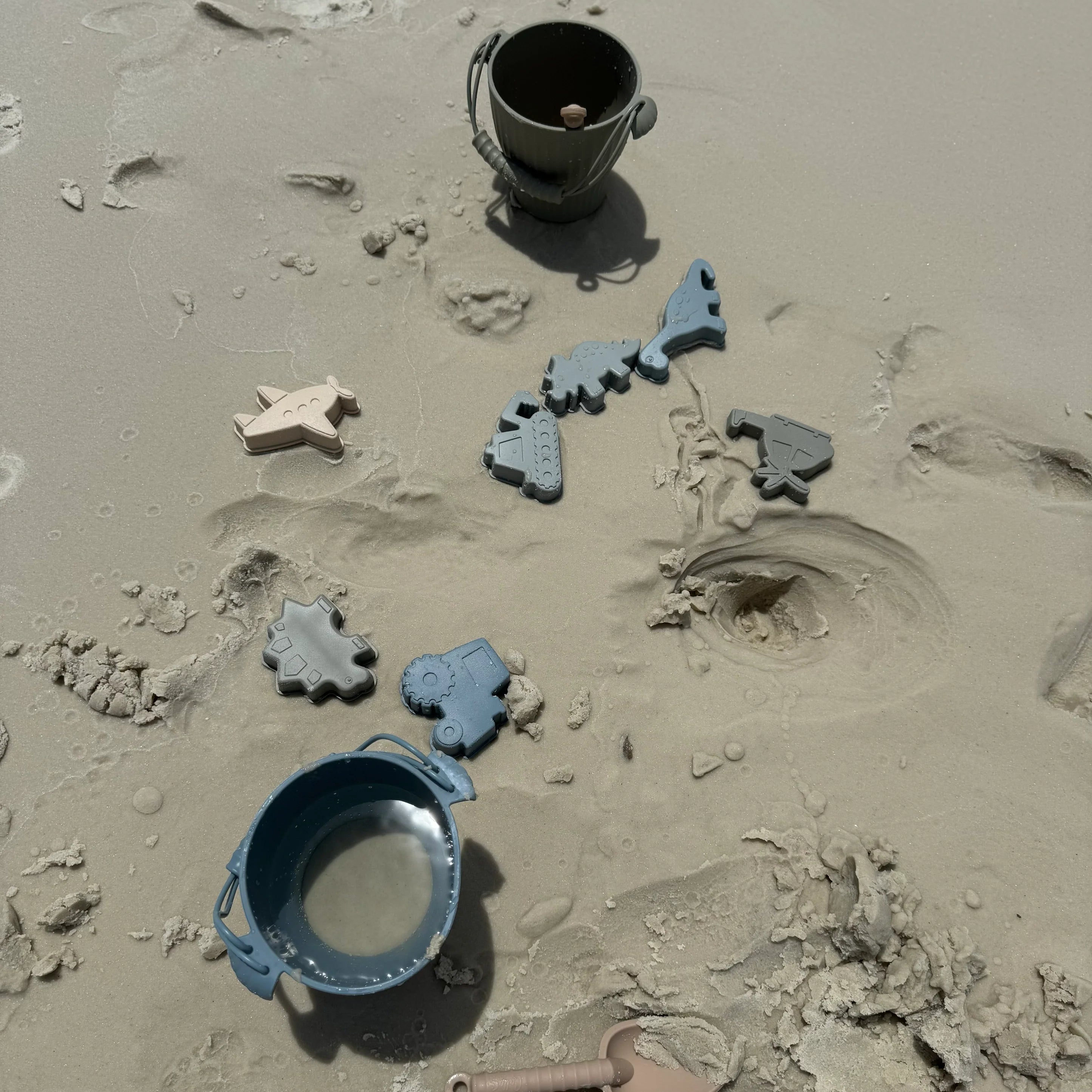 Dominic’s Dinos Silicone Beach Toy Set - Twinkle Twinkle Little One