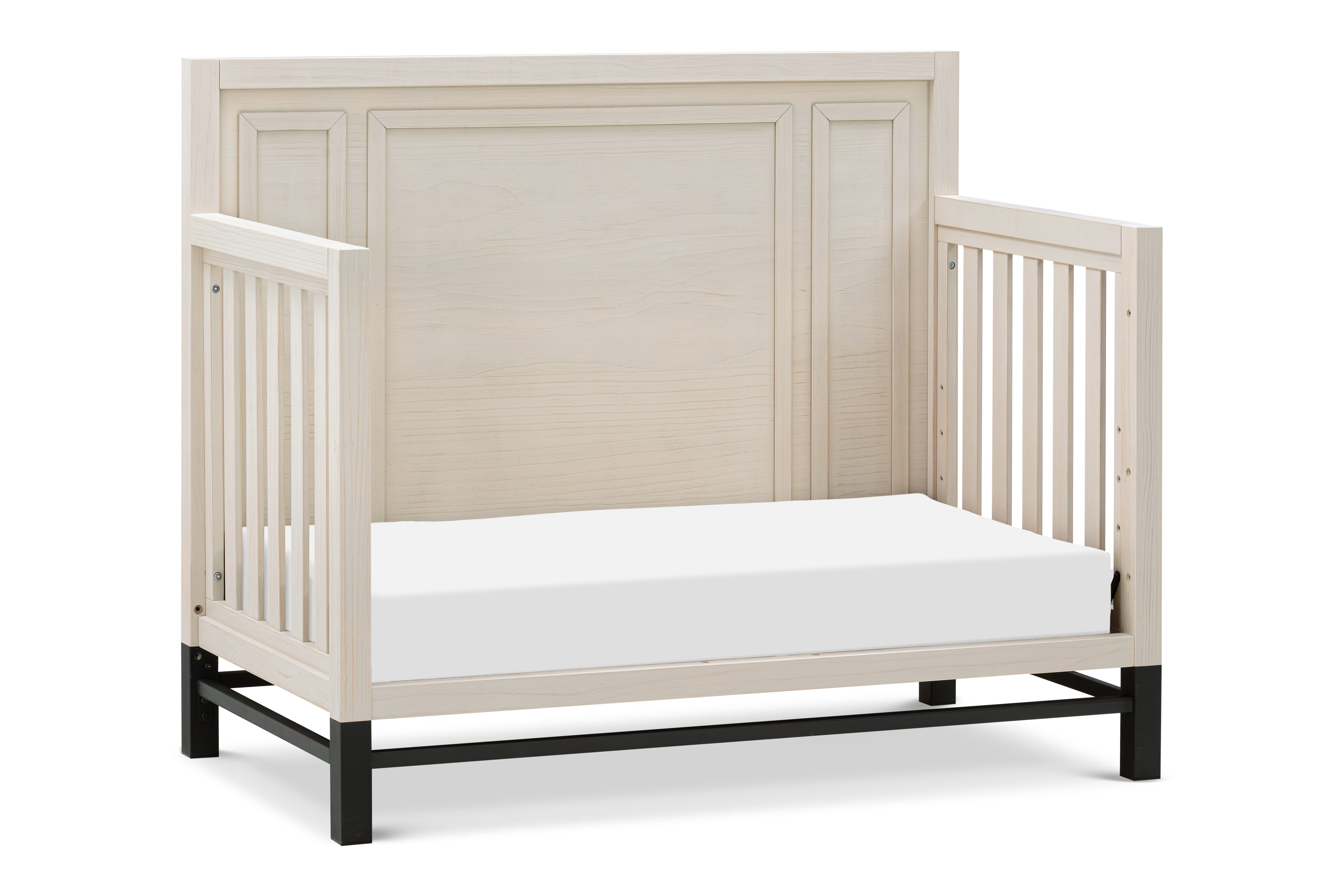 Delta epic 4 top in 1 crib