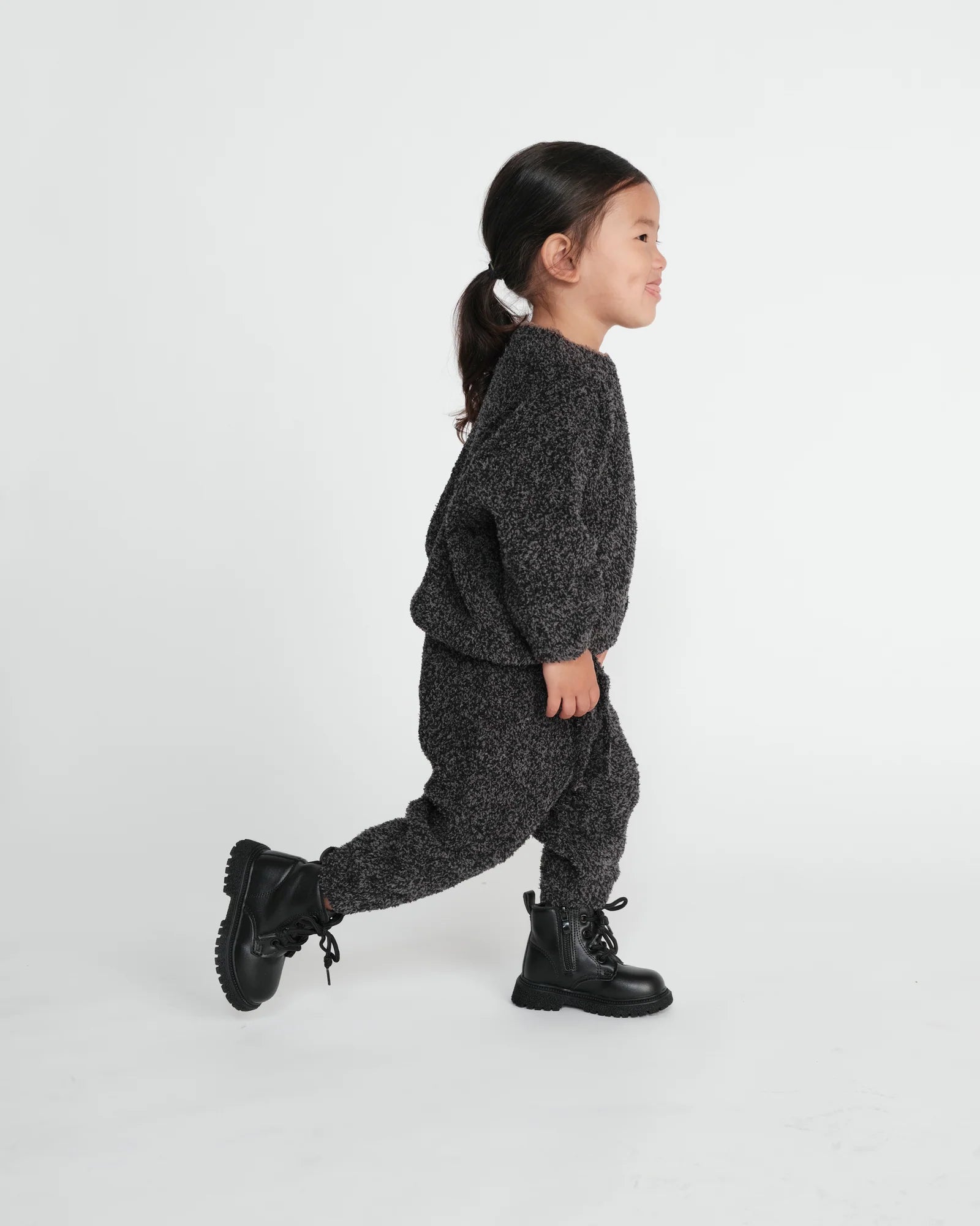 7 A.M. Enfant Boxy Sweater Fuzzy - Black Melange