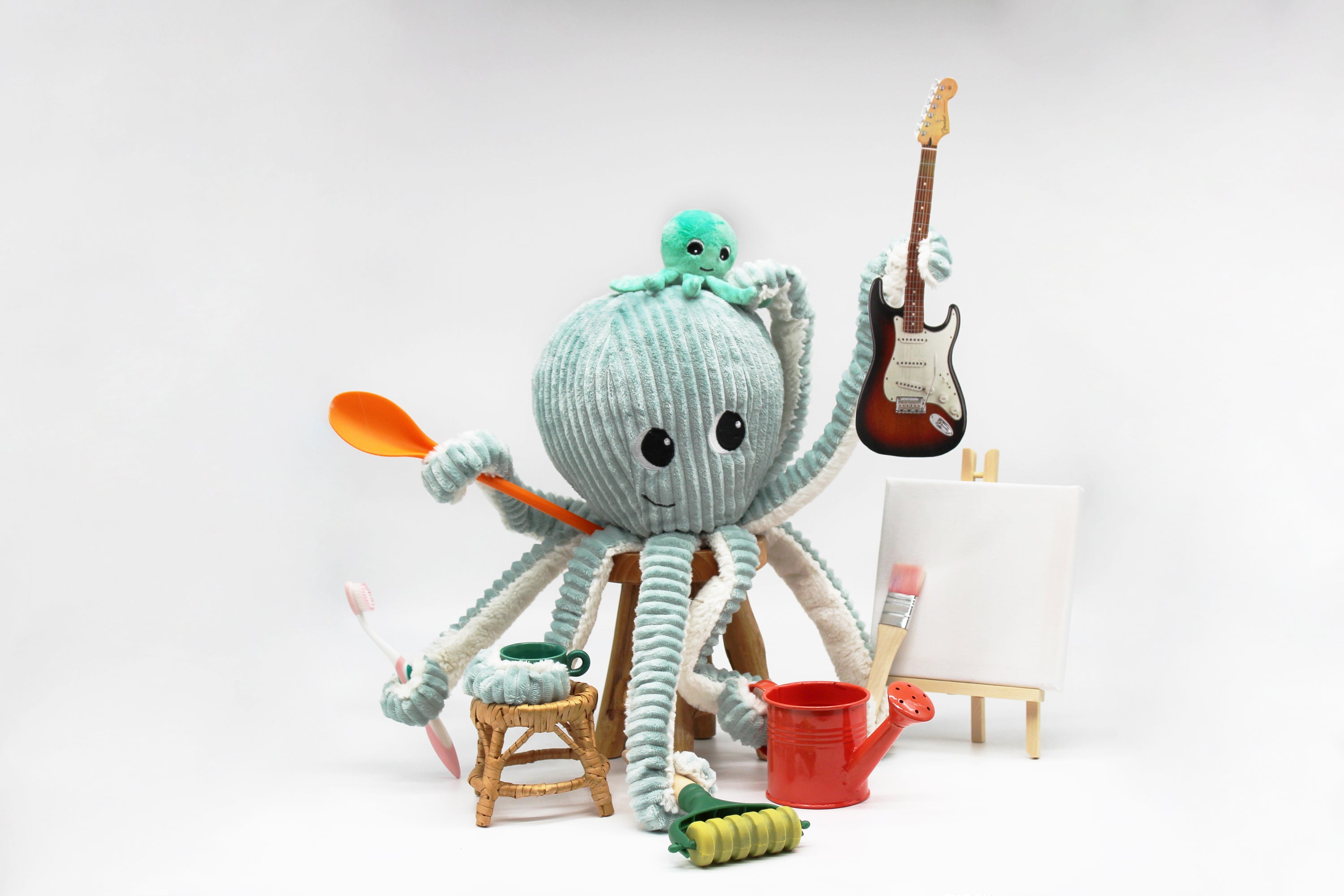 Giant Octopus Mom with Baby - Mint