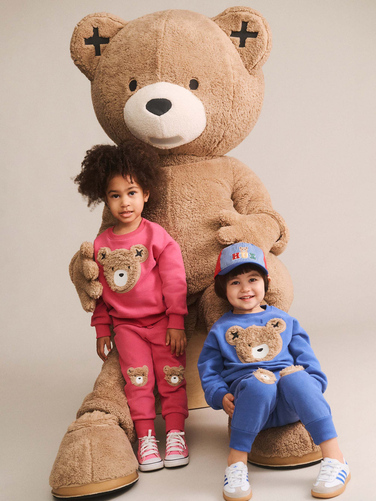 Furry Huxbear Sweatshirt - Dusty Berry