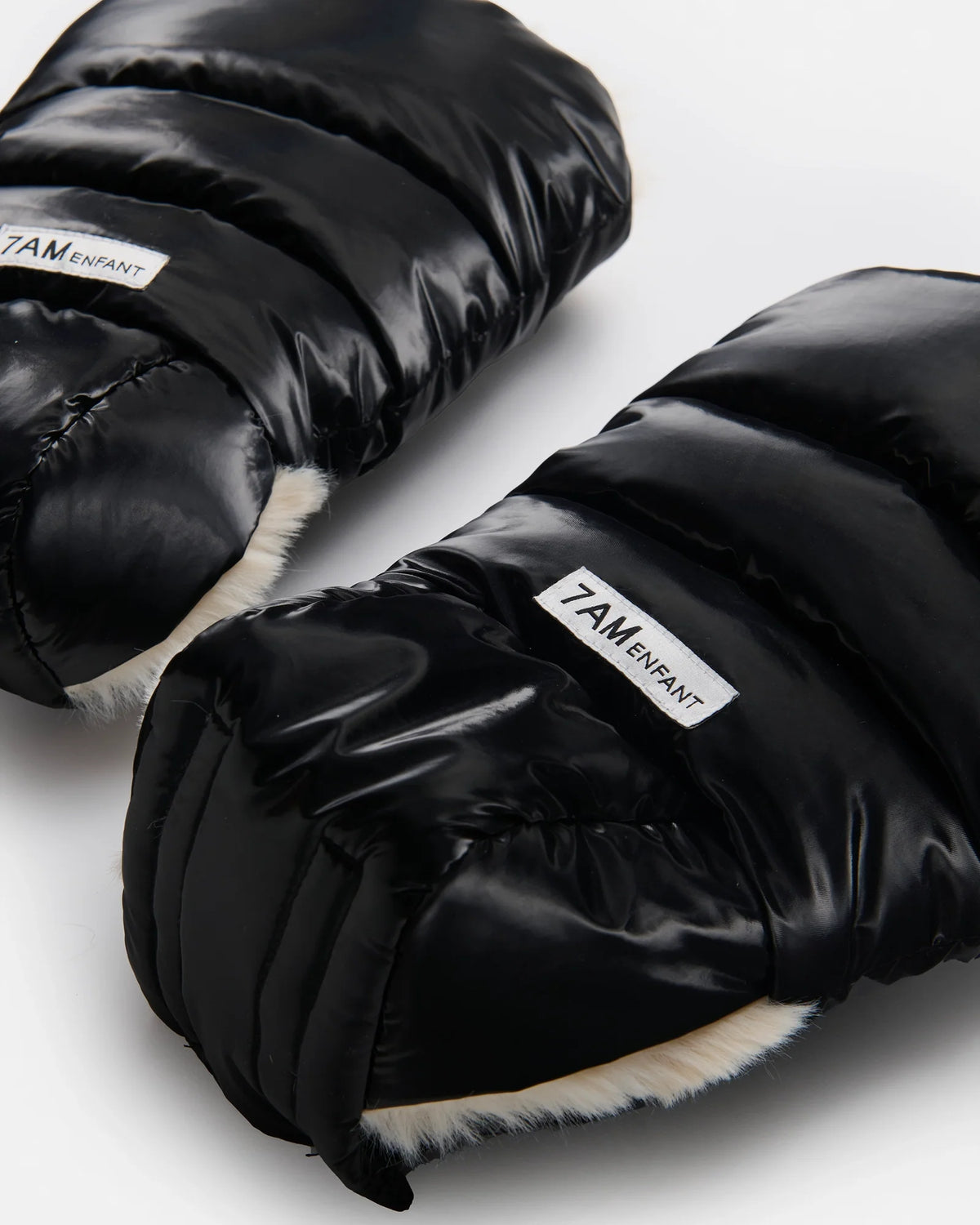 7 A.M. Enfant Warmmuffs - Ushuaia