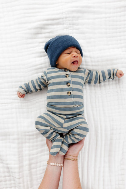 Lou Lou & Company Lincoln Ribbed Top, Bottoms + Hat Set - Twinkle Twinkle Little One