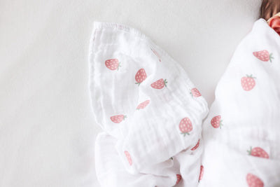Lulujo Cotton Swaddles - Strawberries & Pink - Twinkle Twinkle Little One