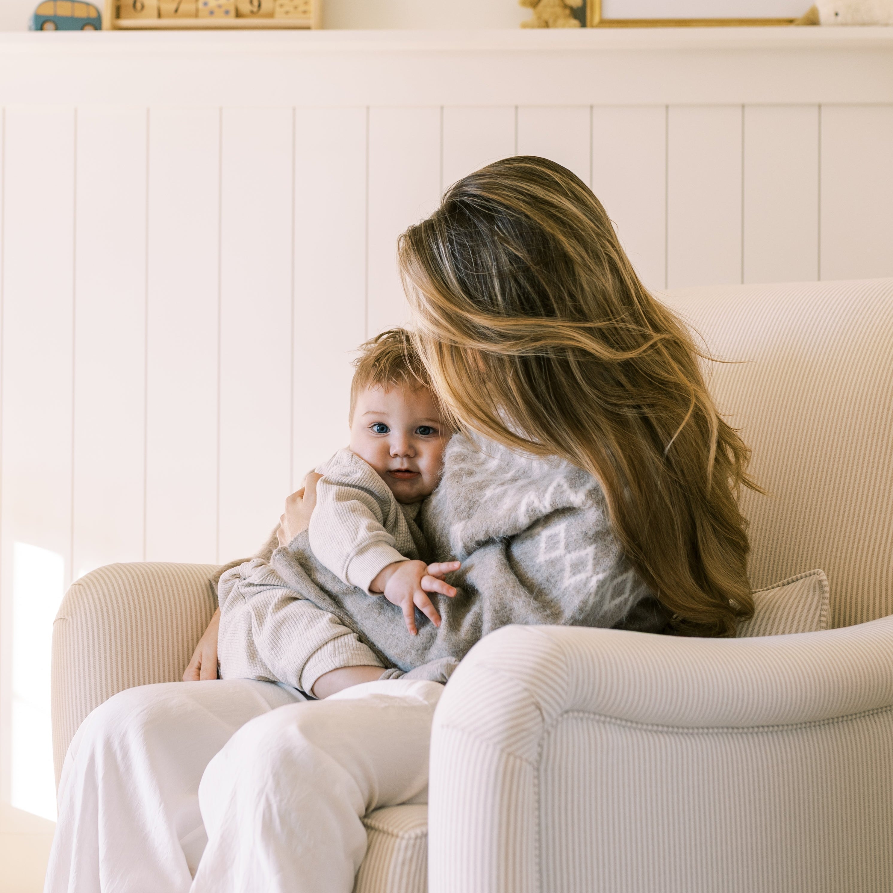 Oilo Teddy Gliding Swivel Nursery Recliner