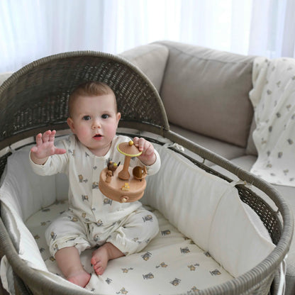 BASSINET SHEET / CHANGING PAD COVER - AIRPLANE BEAR - Twinkle Twinkle Little One