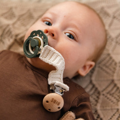 Pacifier Clip Knitted - Ivory - Twinkle Twinkle Little One