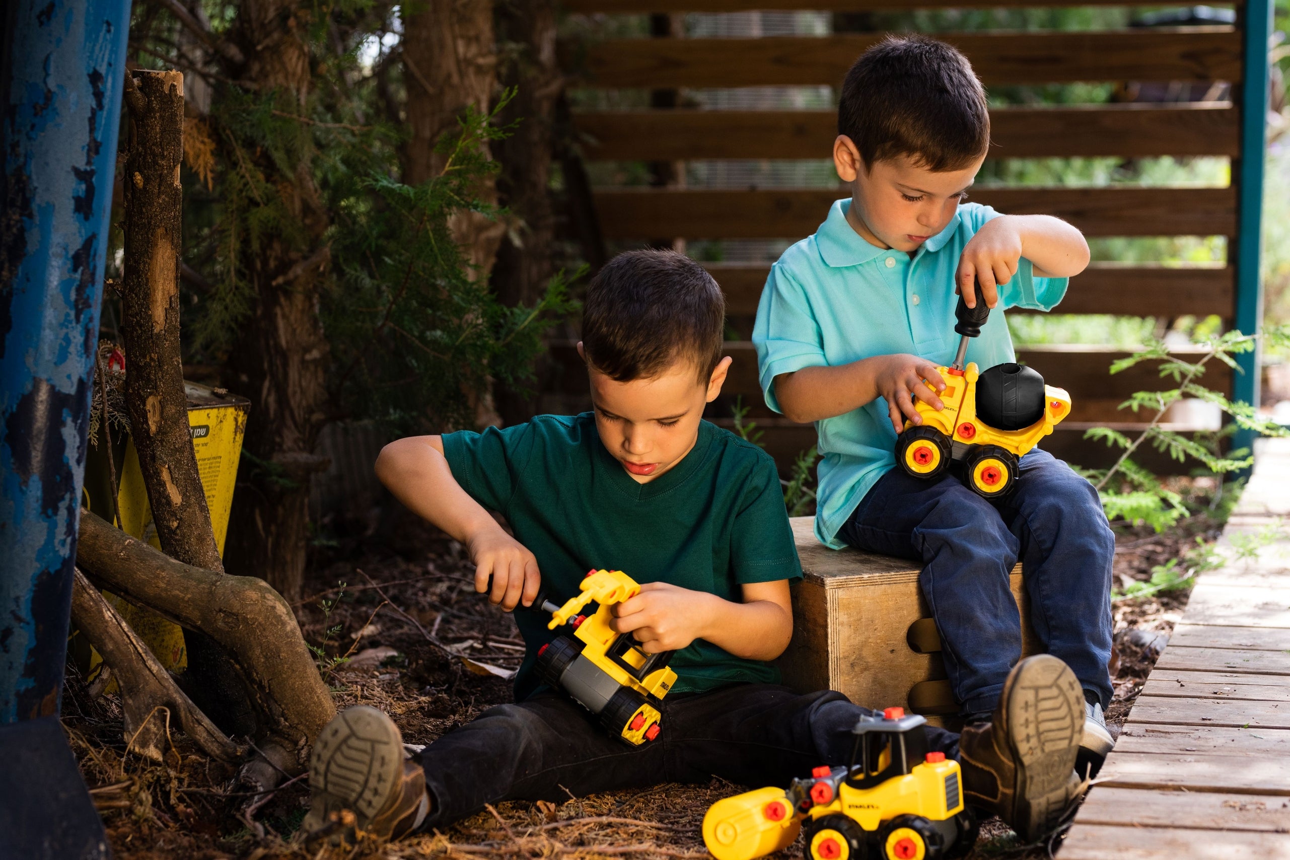 Take Apart Classic Cement Truck Kit