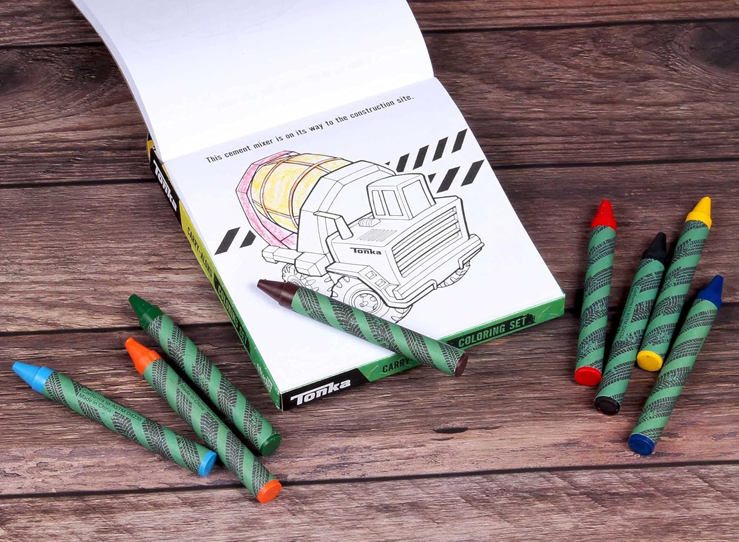 Tonka: Carry-Along Coloring Set