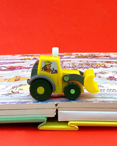 Wind-up Digger: A Toy and Book Gift Featuring a Hands-On Exploration Of Diggers And Construction Sites