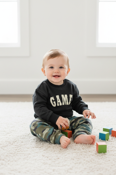 Game Sweatshirt & Camo Jogger Set Lifestyle