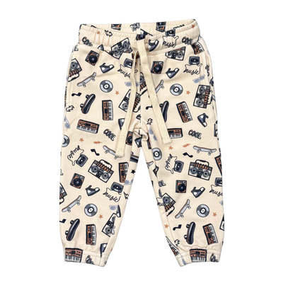 Retro Skater Joggers included in the two-piece set
