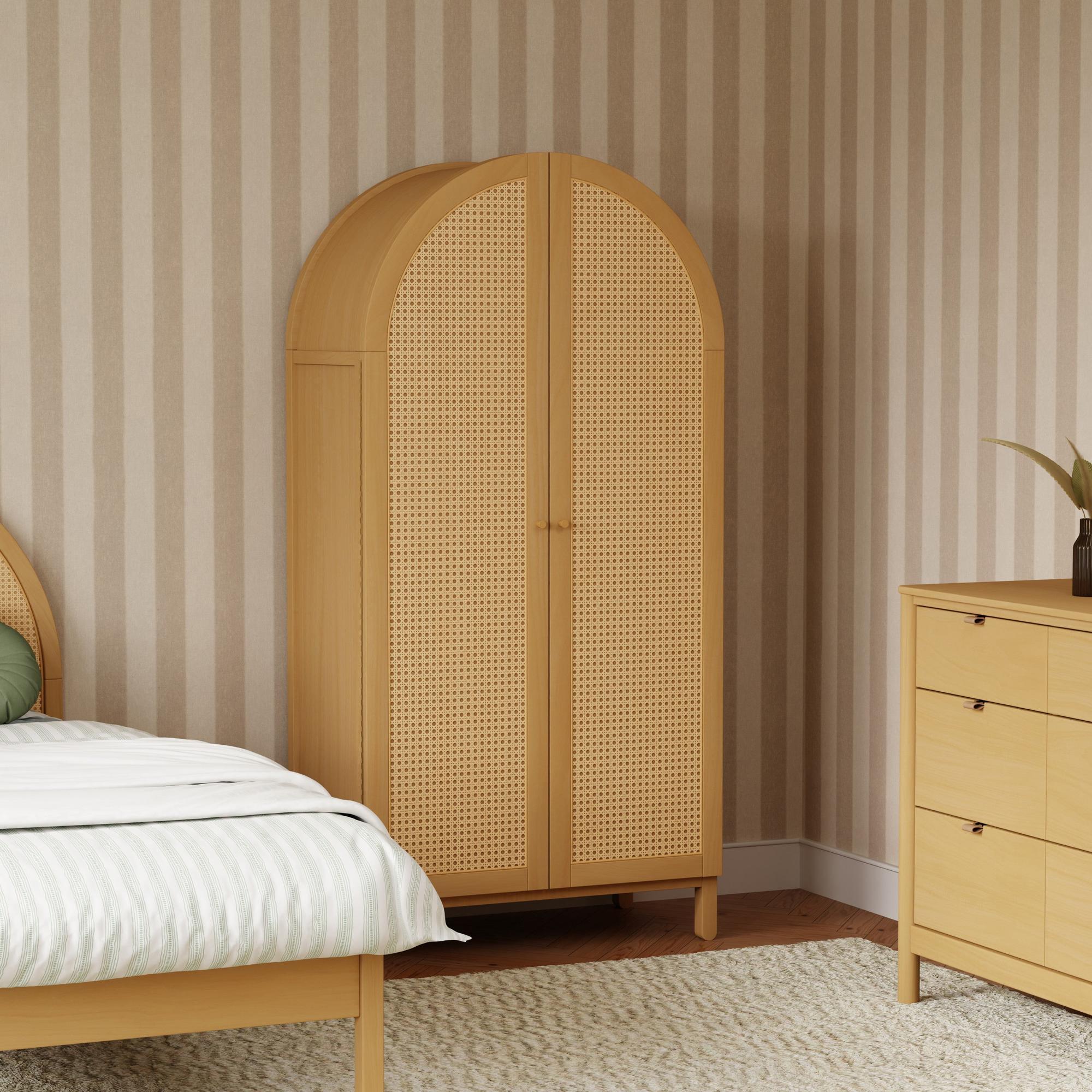 Babyletto Bondi Cane Armoire