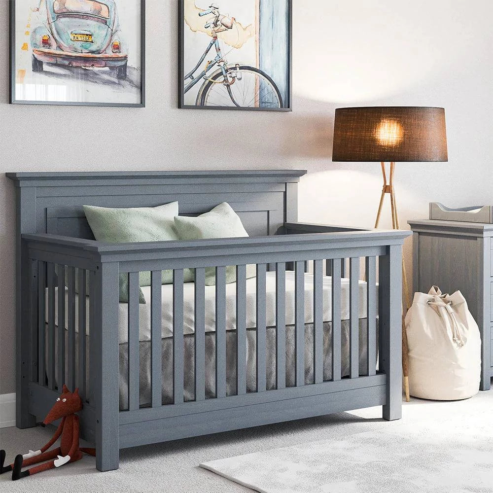 Karisma Convertible Crib / Solid Back - Twinkle Twinkle Little One