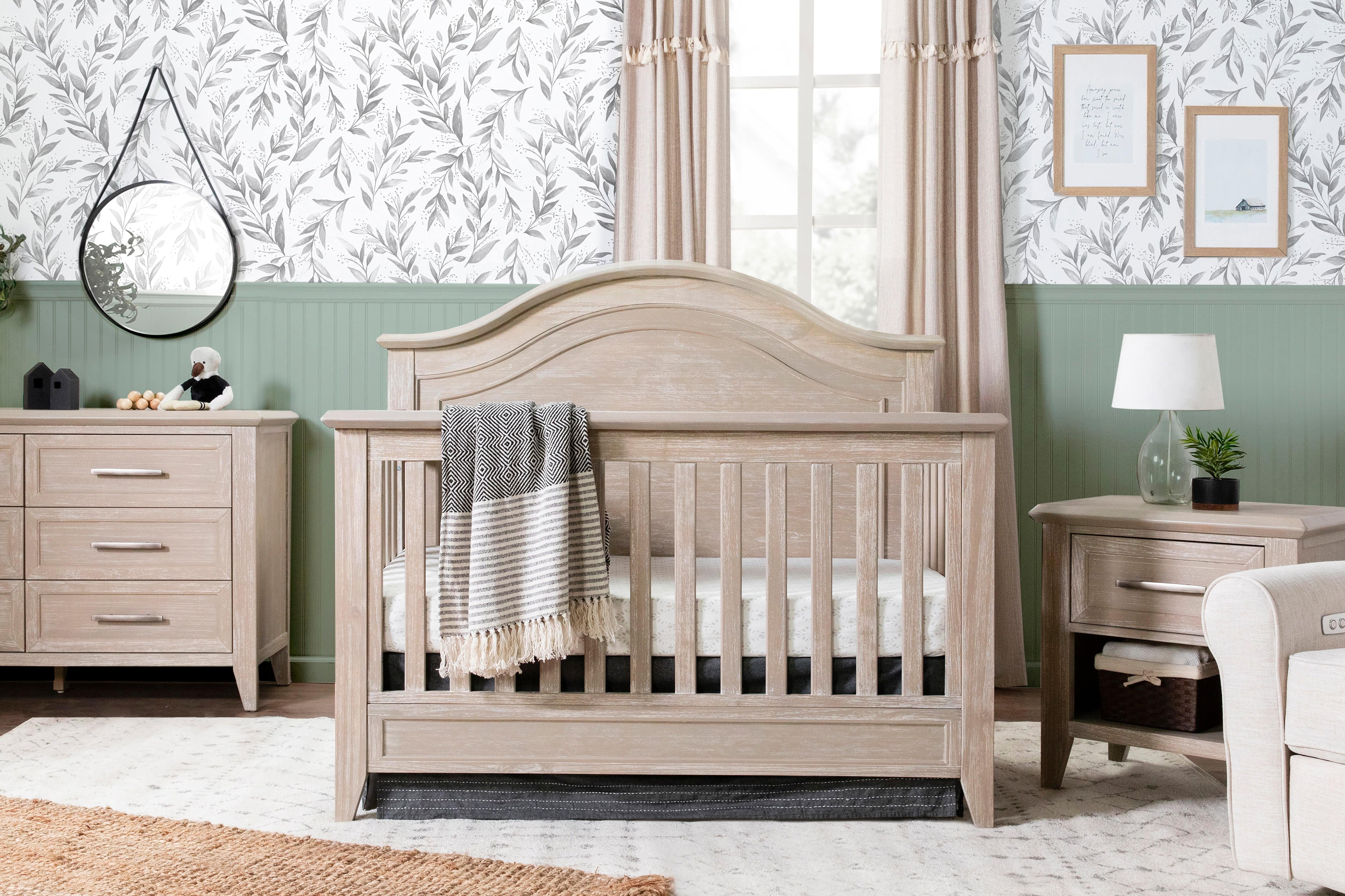 Beckett Rustic 4-in-1 Convertible Curve Top Crib - Twinkle Twinkle Little One